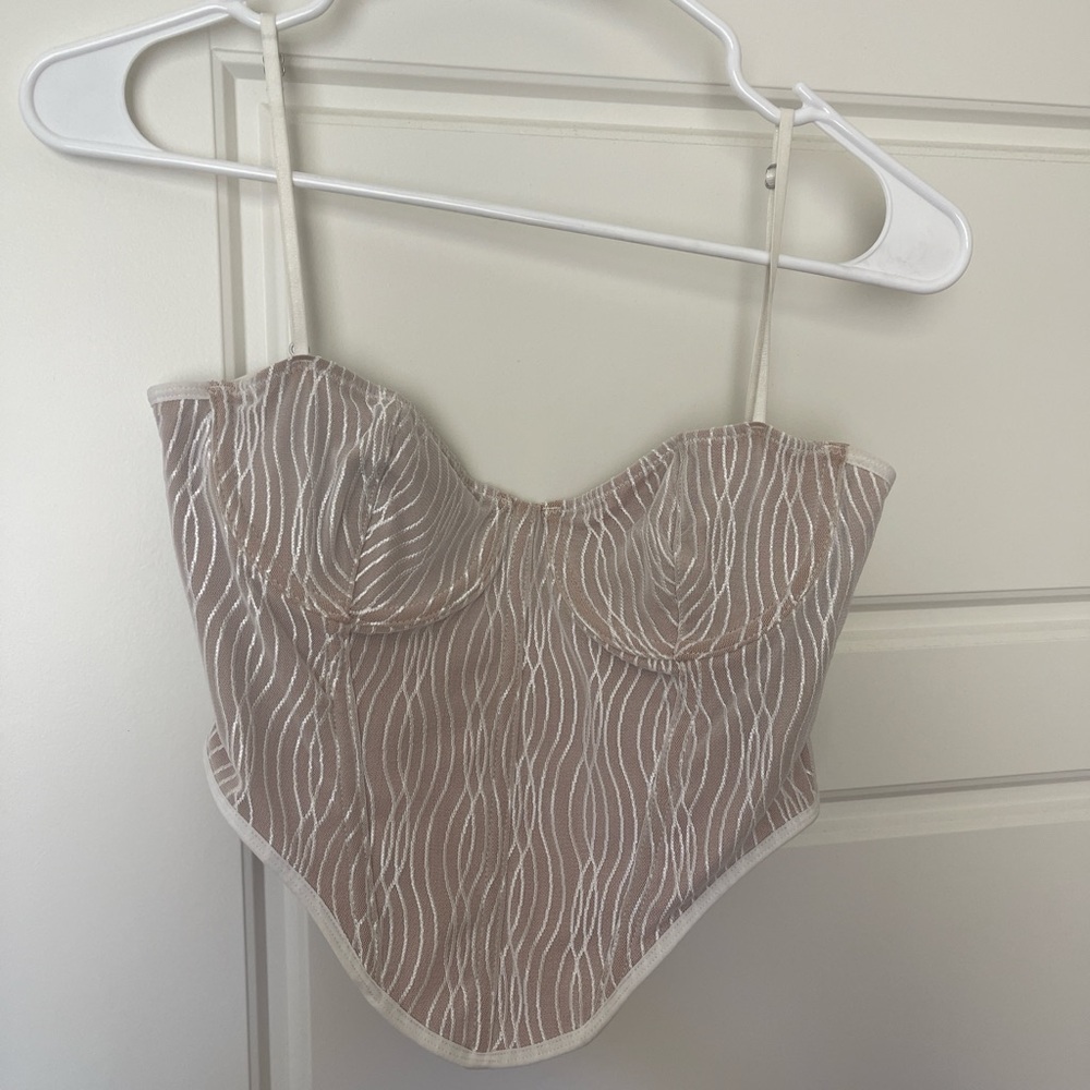 White Fox Boutique Elegant Beige Lace Bustier